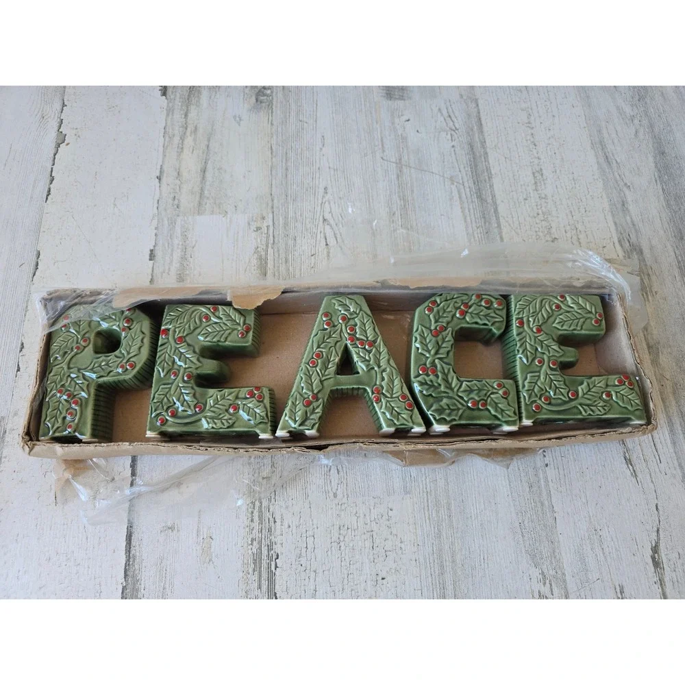 Vintage lipper mann ceramic Peace poinsettia Noel Xmas decor RARE extremely rare